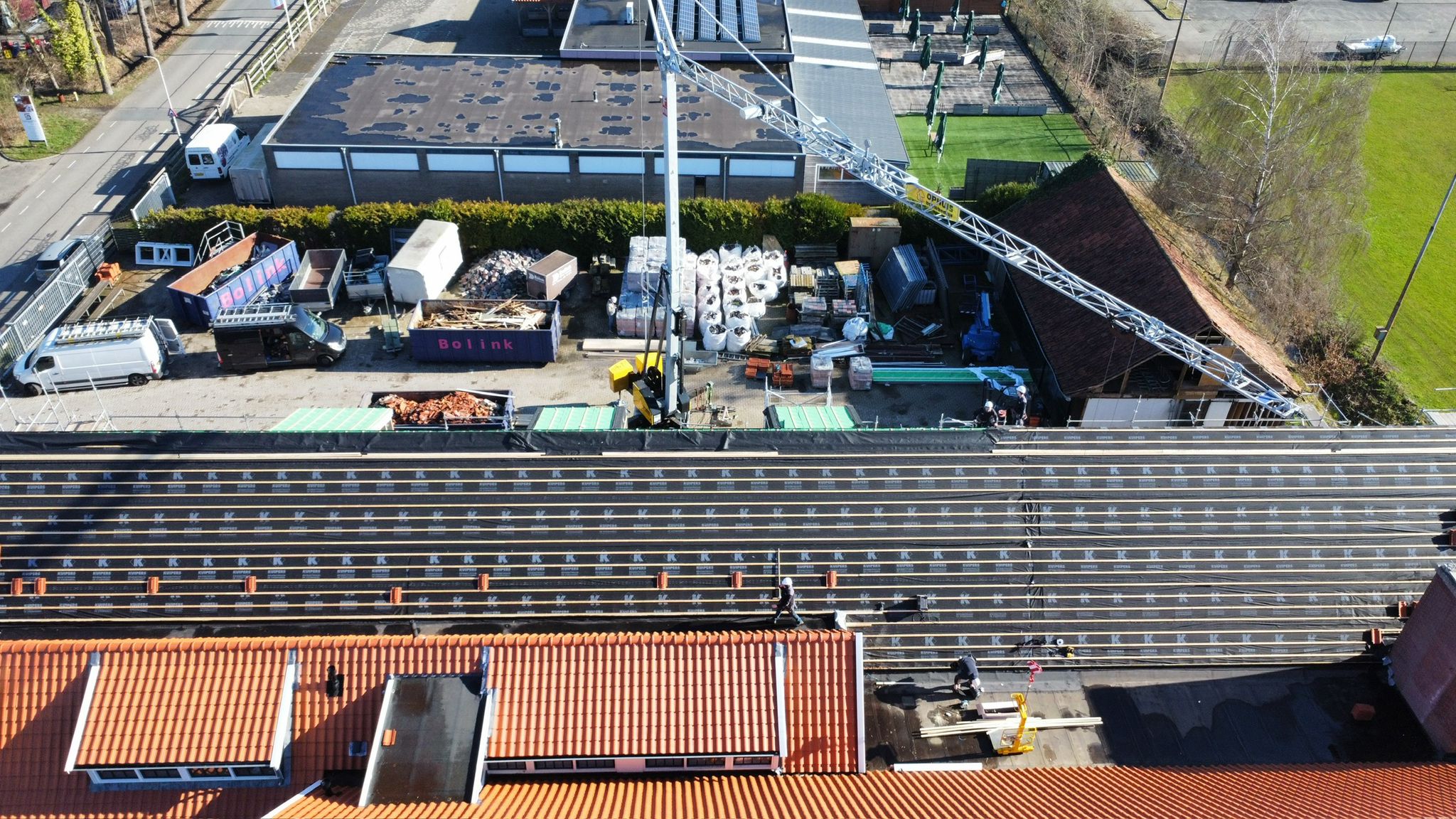 Restauratie en verduurzaming hellend dak en dakkapellen Weerselo fase 2 foto
